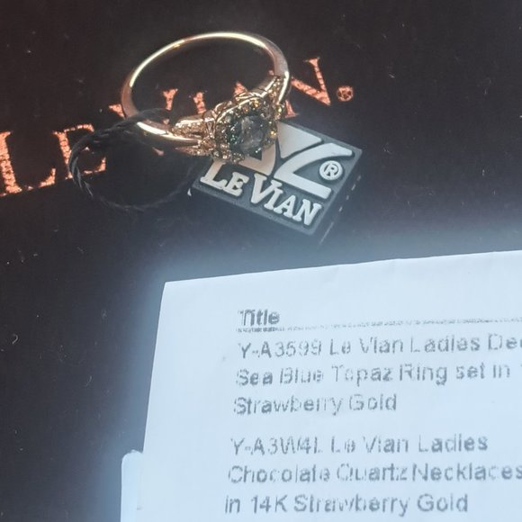 LE Vian 1/5 ct. t.w. Diamond and Blue Topaz Ring in 14K Rose Gold - Picture 4 of 6